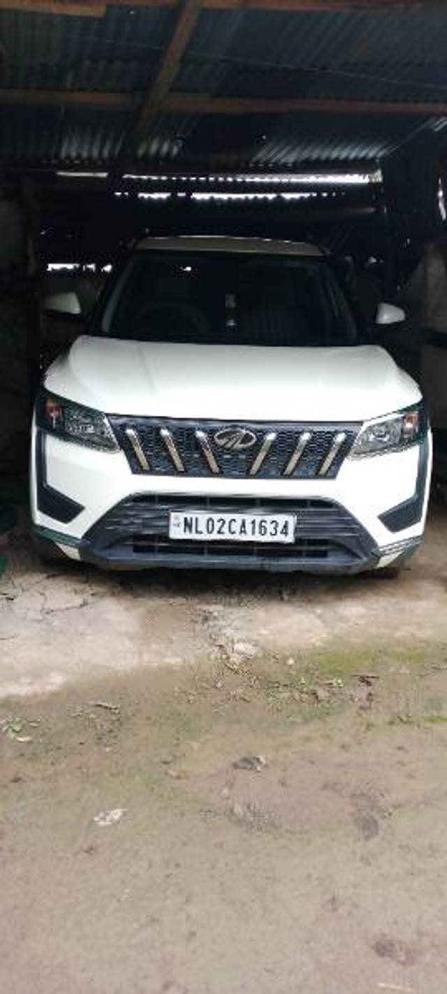 https://images10.gaadi.com/usedgaadi-sellcar/UsedCar/f5c5b25fa/38664fa2-d17c-47fa-a281-56122fce8d06.jpg?imwidth=6400