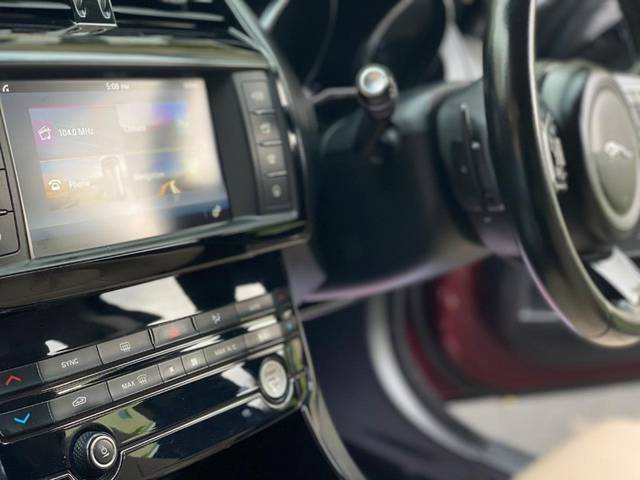 https://images10.gaadi.com/usedgaadi-sellcar/UsedCar/f5c5db9aa/40ef615b-08d8-482c-b60e-a339e0c4948a.jpeg?imwidth=6402
