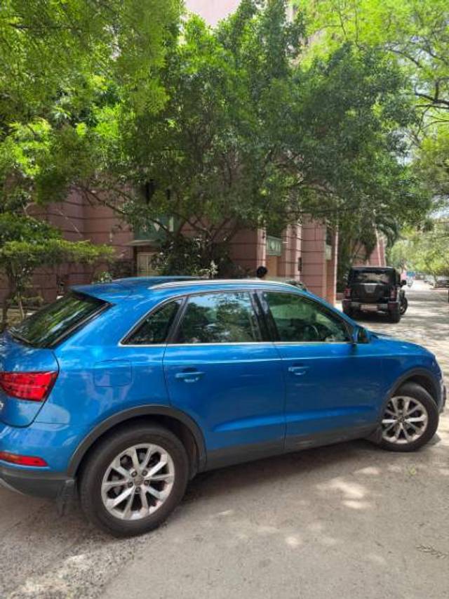 https://images10.gaadi.com/usedgaadi-sellcar/UsedCar/f5c69d55a/a878a219-981a-41ce-ad14-e70153173fa4.jpg?imwidth=6400