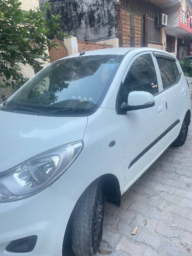 https://images10.gaadi.com/usedgaadi-sellcar/UsedCar/f5c6a3a1a/a97eee23-b1d2-4257-ae60-95f97fe5403f.jpeg?imwidth=6401