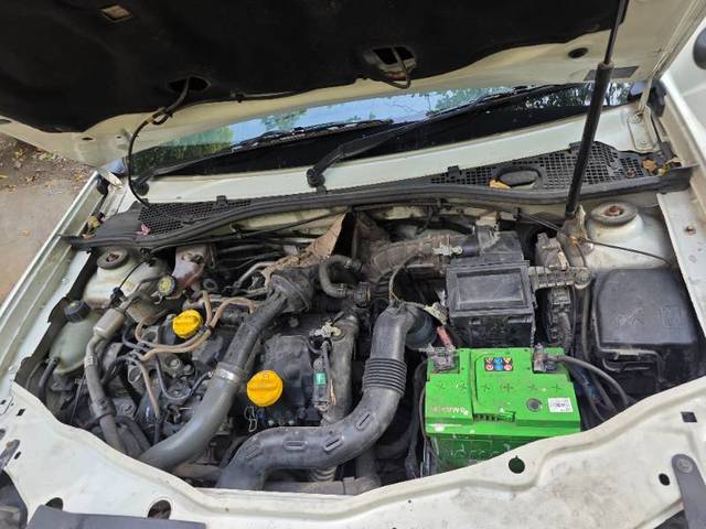 https://images10.gaadi.com/usedgaadi-sellcar/UsedCar/f5c7b1e2a/056dc760-20f4-4760-a449-7d65855f462e.jpg?imwidth=6402