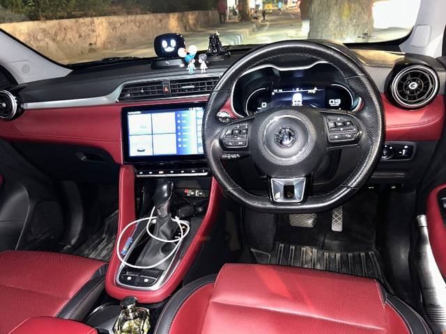 https://images10.gaadi.com/usedgaadi-sellcar/UsedCar/f5c84018a/1f5a6570-dba4-4f0f-a324-2c82dd98b4d9.jpeg?imwidth=6402