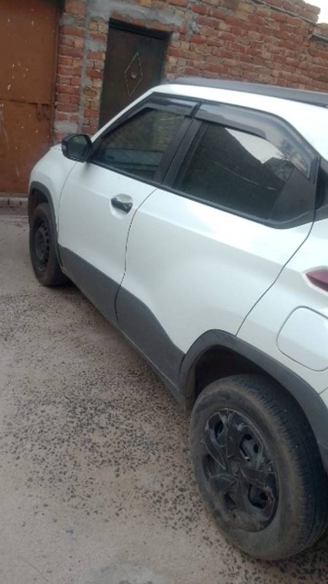 https://images10.gaadi.com/usedgaadi-sellcar/UsedCar/f5c86a4aa/9d67a63f-d25d-483f-b3dc-5f2e343e7928.jpeg?imwidth=6401