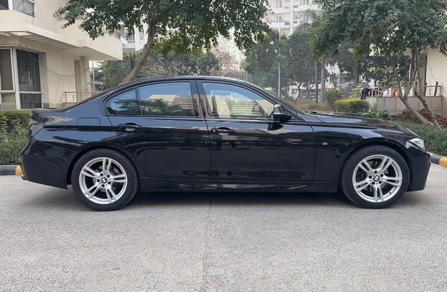 https://images10.gaadi.com/usedgaadi-sellcar/UsedCar/f5c87f9ba/c308facb-e951-4342-9c3e-cb29657e4ba3.jpeg?imwidth=6401