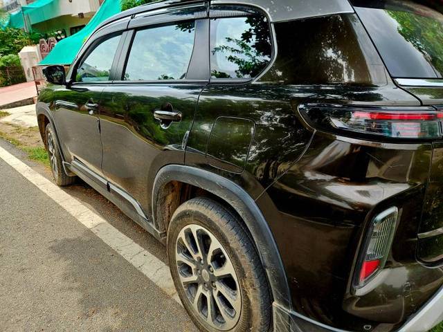 https://images10.gaadi.com/usedgaadi-sellcar/UsedCar/f5c8dea2a/d3248ed0-a18e-40dc-ac35-a2ac93591a11.jpg?imwidth=6402