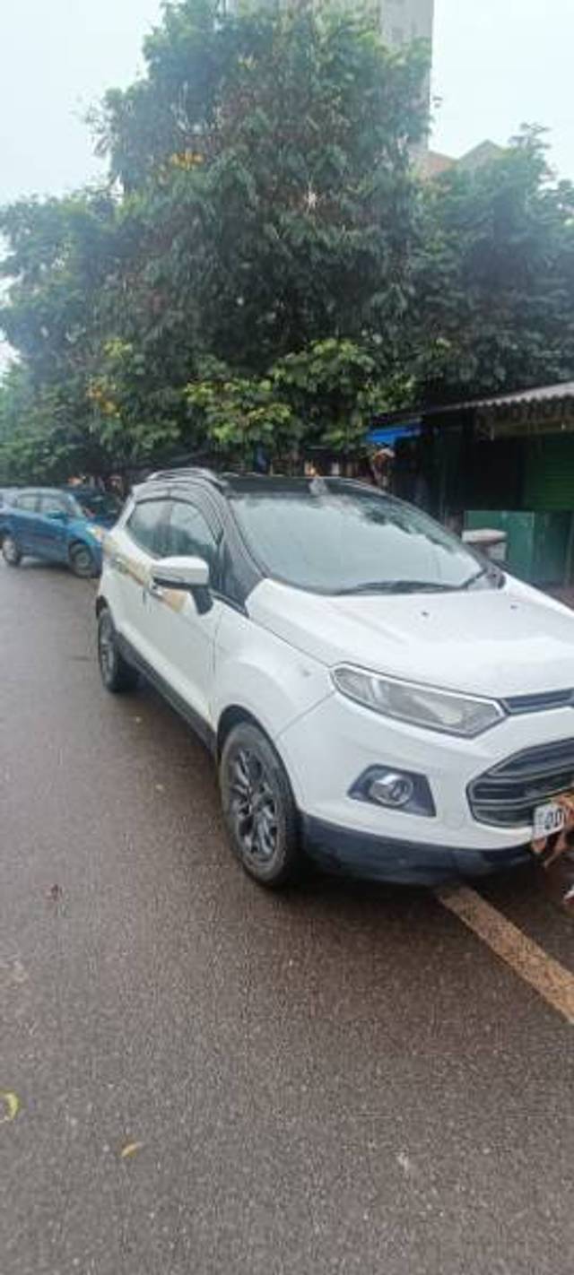 https://images10.gaadi.com/usedgaadi-sellcar/UsedCar/f5c91ac7a/5595898d-df48-46e9-af1d-0b57b51b4029.jpeg?imwidth=6401