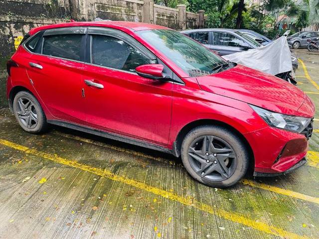 https://images10.gaadi.com/usedgaadi-sellcar/UsedCar/f5c935a7a/53ecedb2-d2c4-41a6-b472-db9a4554c21f.jpg?imwidth=6400