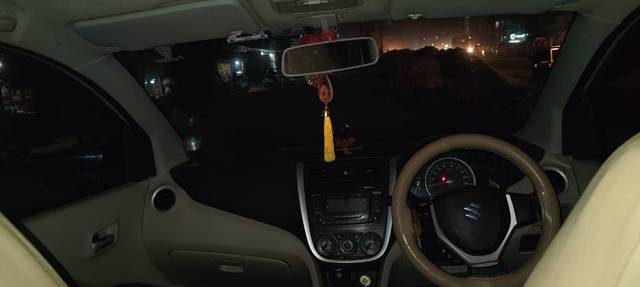 https://images10.gaadi.com/usedgaadi-sellcar/UsedCar/f5c99523a/7c08e06b-425b-446d-b5ca-97df0ec42b65.jpg?imwidth=6401