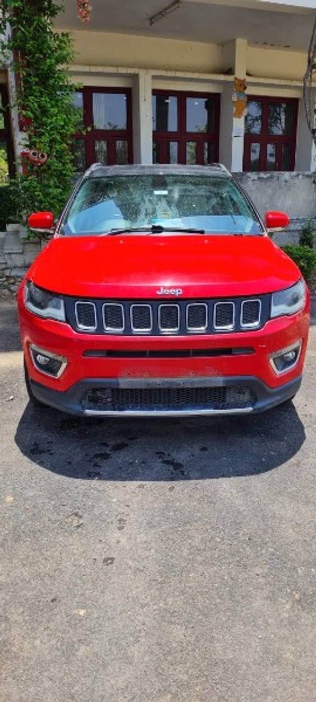 https://images10.gaadi.com/usedgaadi-sellcar/UsedCar/f5c9fd72a/6a98ba12-1796-4d5b-af87-e106f01f7330.jpeg?imwidth=6400