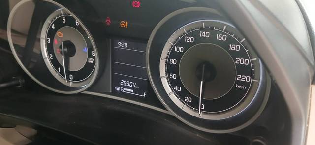 https://images10.gaadi.com/usedgaadi-sellcar/UsedCar/f5ca3f5fa/d958479d-465a-468f-af94-01425957831b.jpg?imwidth=6402