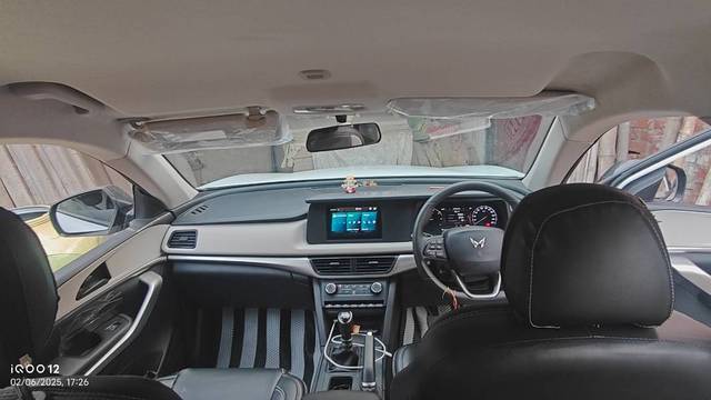 https://images10.gaadi.com/usedgaadi-sellcar/UsedCar/f5ca518da/3b281406-7150-41e4-b514-89b6d836e179.jpg?imwidth=6402