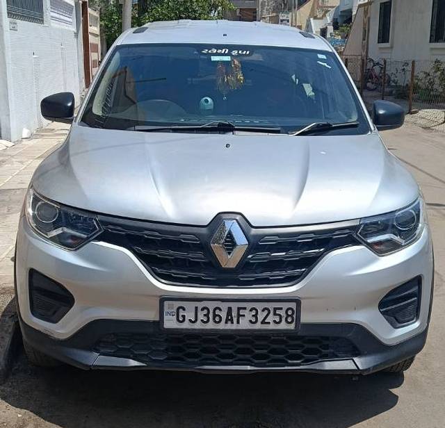 https://images10.gaadi.com/usedgaadi-sellcar/UsedCar/f5cabbcfa/2dda5ab3-a539-4ced-b7a0-ff27991b67b9.jpg?imwidth=6400