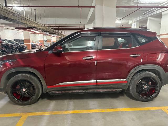 https://images10.gaadi.com/usedgaadi-sellcar/UsedCar/f5cb2c87a/66122ce8-ed6a-45bd-a3ab-12f3b9a86b05.jpeg?imwidth=6400