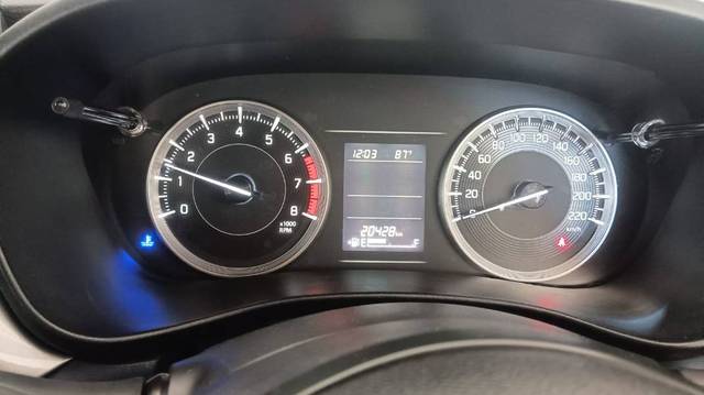 https://images10.gaadi.com/usedgaadi-sellcar/UsedCar/f5cb50caa/05e80cff-d7dc-4afd-b737-f26ce4039722.jpeg?imwidth=6402