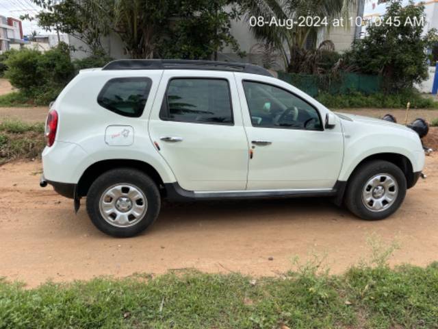 https://images10.gaadi.com/usedgaadi-sellcar/UsedCar/f5cbe0afa/3a676af9-77b5-408c-902b-0c417f4cb933.jpeg?imwidth=6401