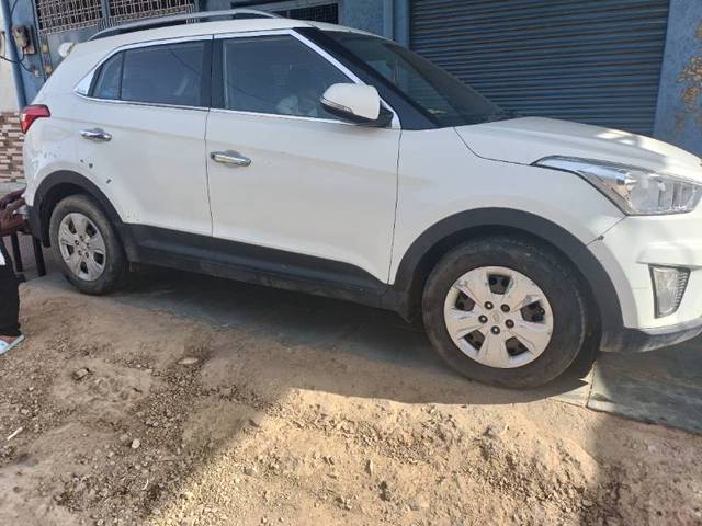 https://images10.gaadi.com/usedgaadi-sellcar/UsedCar/f5cc66e9a/5a4bea9b-fd17-4bd8-98df-e0f7e4db3109.jpg?imwidth=6400