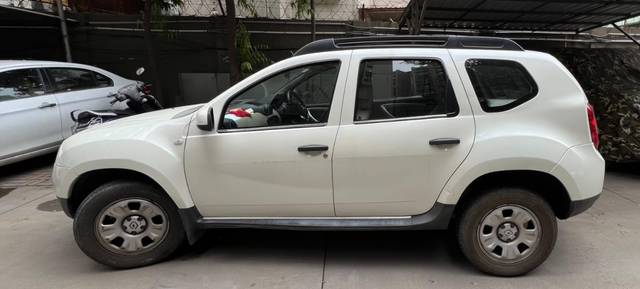 https://images10.gaadi.com/usedgaadi-sellcar/UsedCar/f5ccec98a/4b8f27ab-897a-4dff-bd9d-2bb83f89d7bb.jpeg?imwidth=6401