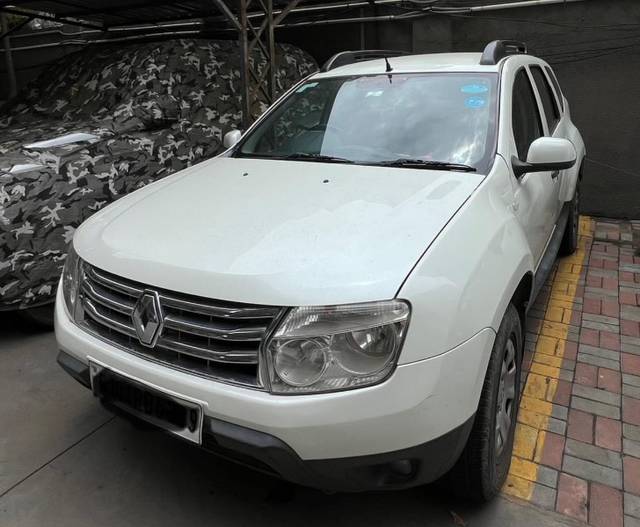 https://images10.gaadi.com/usedgaadi-sellcar/UsedCar/f5ccec98a/a3240b00-be8a-4a40-beb2-146f2f3cefc8.jpeg?imwidth=6402