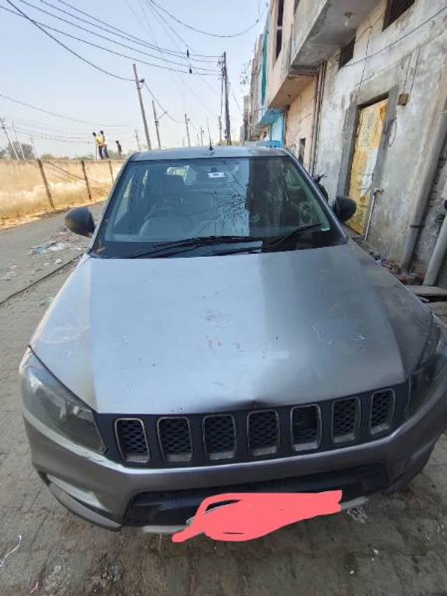 https://images10.gaadi.com/usedgaadi-sellcar/UsedCar/f5ccf3d6a/0569ad90-a69c-462a-80f1-632a2f43e474.jpg?imwidth=6400