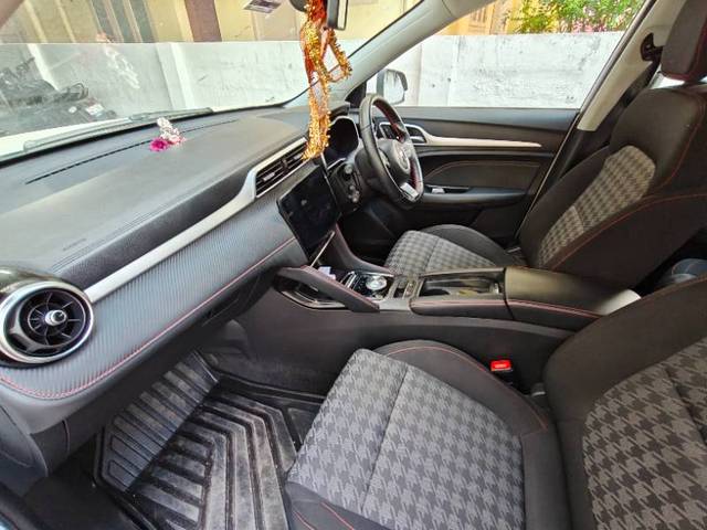 https://images10.gaadi.com/usedgaadi-sellcar/UsedCar/f5cd7881a/62815409-ba8d-45e8-b92c-194e7d82fb25.jpg?imwidth=6402
