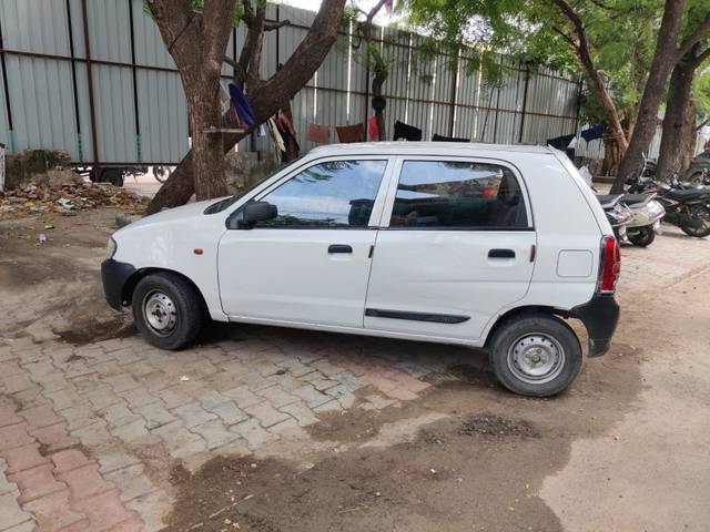 https://images10.gaadi.com/usedgaadi-sellcar/UsedCar/f5cd917fa/176dcd68-bdd2-4d7a-acfe-4364ab799555.jpeg?imwidth=6402