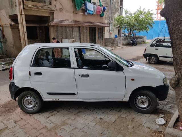 https://images10.gaadi.com/usedgaadi-sellcar/UsedCar/f5cd917fa/266b7b51-037b-49cb-921a-f5a987448048.jpeg?imwidth=6401