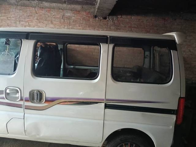 https://images10.gaadi.com/usedgaadi-sellcar/UsedCar/f5ce106da/25f821d1-d6e1-4275-b0d8-dbaa356b3525.jpg?imwidth=6401
