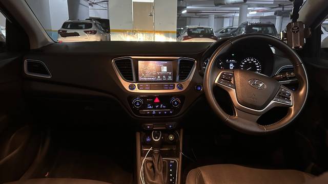 https://images10.gaadi.com/usedgaadi-sellcar/UsedCar/f5ce88cca/65d36950-cba2-4f3c-a397-9b83d5d853c2.jpeg?imwidth=6402