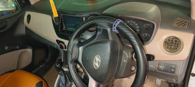 https://images10.gaadi.com/usedgaadi-sellcar/UsedCar/f5cfe9f4a/8610443f-68f0-46d9-9f50-87f33d0b1b14.jpg?imwidth=6401