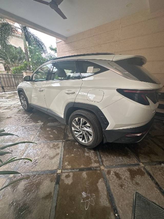 https://images10.gaadi.com/usedgaadi-sellcar/UsedCar/f5d01e30a/9919672f-5927-4d6d-b55d-70c63f5e5de8.jpg?imwidth=6402