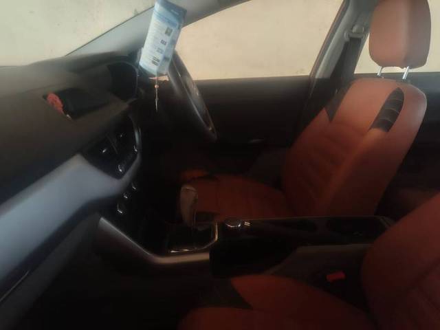 https://images10.gaadi.com/usedgaadi-sellcar/UsedCar/f5d04885a/41c09697-f8aa-4560-9fb5-54aa20e0e793.jpg?imwidth=6402