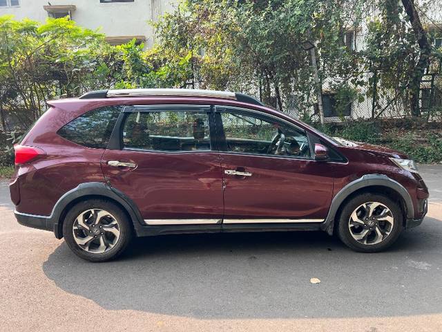 https://images10.gaadi.com/usedgaadi-sellcar/UsedCar/f5d090bca/d23ac7df-c48a-422f-b5b0-d287a31dcac0.jpeg?imwidth=6401