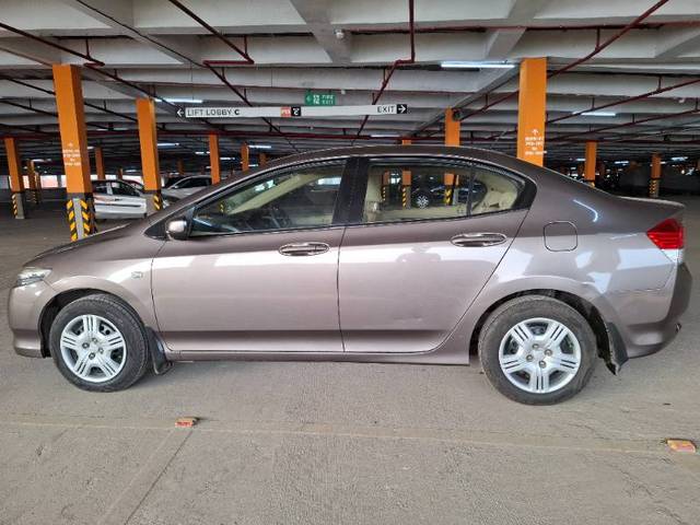 https://images10.gaadi.com/usedgaadi-sellcar/UsedCar/f5d19a14a/48bd4bd0-33b8-4a52-b1b9-0af813a22a22.jpg?imwidth=6402