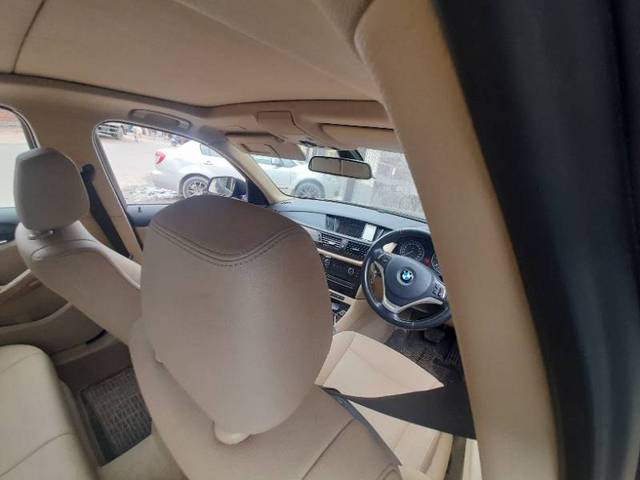https://images10.gaadi.com/usedgaadi-sellcar/UsedCar/f5d19f9ba/708bbea9-c4f7-4bf3-9a50-db35d8395aa7.jpg?imwidth=6402