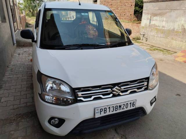 https://images10.gaadi.com/usedgaadi-sellcar/UsedCar/f5d1c7aba/ac549987-fd20-43db-bcb8-d3d8ce212d7d.jpg?imwidth=6400