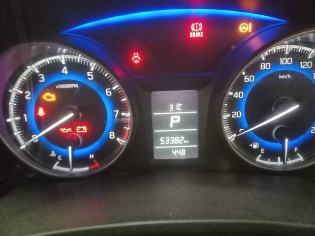 https://images10.gaadi.com/usedgaadi-sellcar/UsedCar/f5d1cab3a/17525dc6-53d3-43a4-b969-3900f38c6e8f.jpg?imwidth=6402