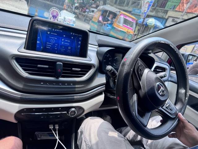 https://images10.gaadi.com/usedgaadi-sellcar/UsedCar/f5d2187ca/1a3e488a-dd56-4261-adc6-c3332d52043c.jpeg?imwidth=6401