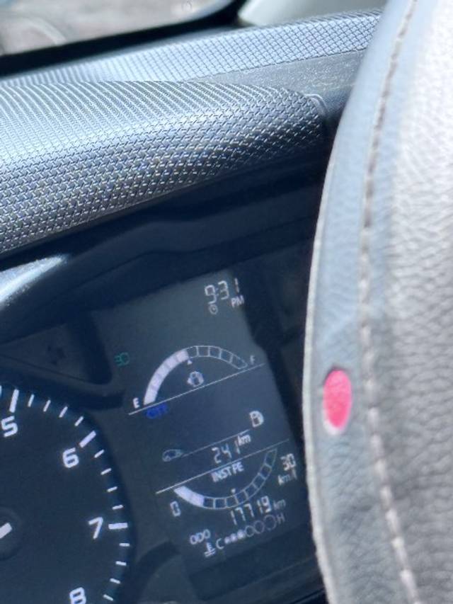 https://images10.gaadi.com/usedgaadi-sellcar/UsedCar/f5d2187ca/bcc9fc33-3ef4-4067-8355-5aba9c8fb7e0.jpeg?imwidth=6402
