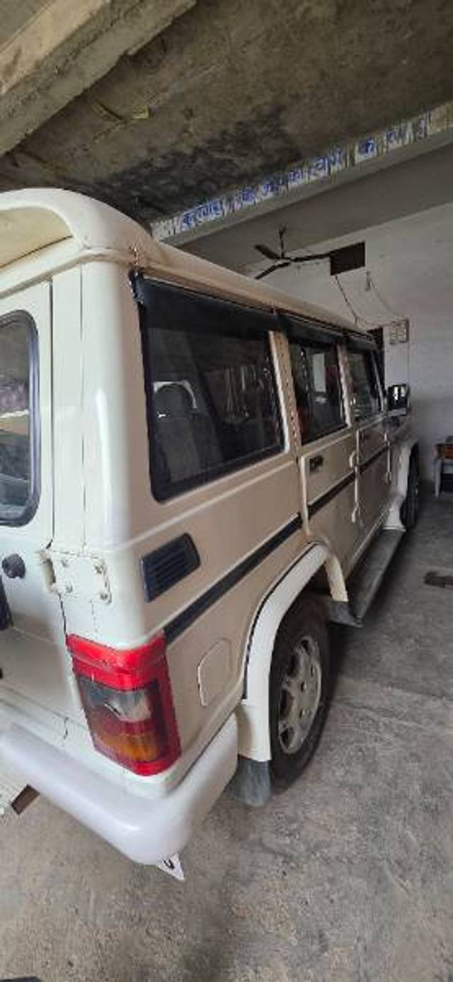 https://images10.gaadi.com/usedgaadi-sellcar/UsedCar/f5d2bf92a/b6c31fa0-aff9-4058-aba9-6b9b395d487e.jpg?imwidth=6401