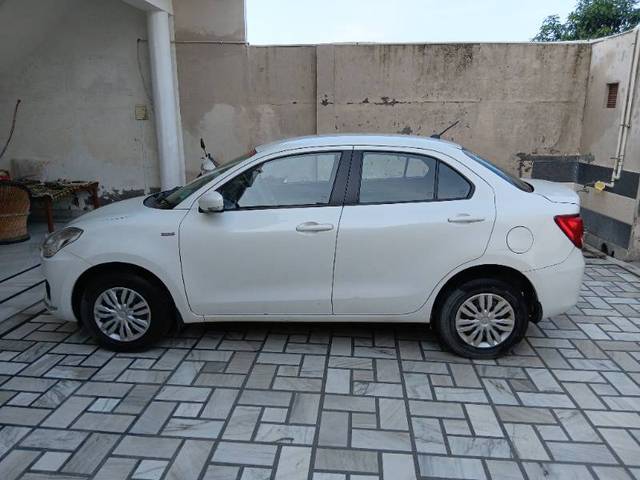 https://images10.gaadi.com/usedgaadi-sellcar/UsedCar/f5d2d908a/03e5aefc-5eac-4c3c-b589-1134ada9c7a6.jpg?imwidth=6402