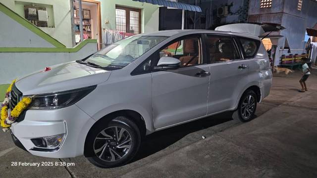 https://images10.gaadi.com/usedgaadi-sellcar/UsedCar/f5d352e9a/35f7f339-72cc-484d-9730-97ac3ff854d7.jpeg?imwidth=6402