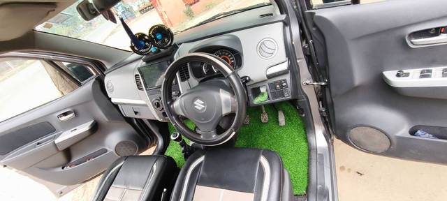 https://images10.gaadi.com/usedgaadi-sellcar/UsedCar/f5d38961a/c2073aca-651c-483e-aa4e-d8a75d855983.jpg?imwidth=6402