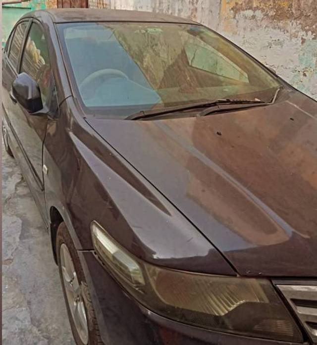 https://images10.gaadi.com/usedgaadi-sellcar/UsedCar/f5d39b27a/43a2cc29-3cb9-4ade-b3c6-6ac0aca81c06.jpg?imwidth=6402