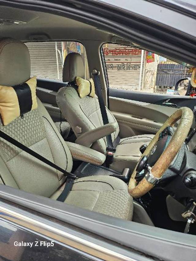 https://images10.gaadi.com/usedgaadi-sellcar/UsedCar/f5d3bca8a/aaa86a50-0ef2-4758-92b2-a4fcfb0917dd.jpg?imwidth=6402