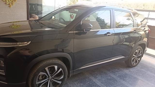 https://images10.gaadi.com/usedgaadi-sellcar/UsedCar/f5d41227a/a8e7c196-9545-423f-8462-dbf0458f4900.jpeg?imwidth=6402