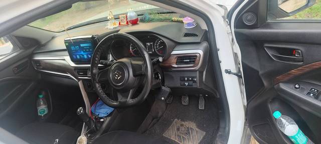 https://images10.gaadi.com/usedgaadi-sellcar/UsedCar/f5d4a717a/055fe34a-dd36-4984-ac6c-85ea0c3c691c.jpg?imwidth=6402