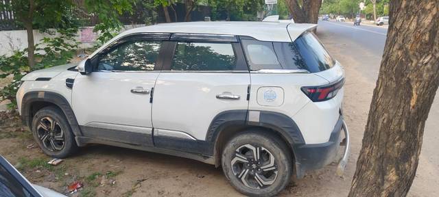 https://images10.gaadi.com/usedgaadi-sellcar/UsedCar/f5d4a717a/23ee3436-d02f-4d94-ae71-d72e35ccddee.jpg?imwidth=6400