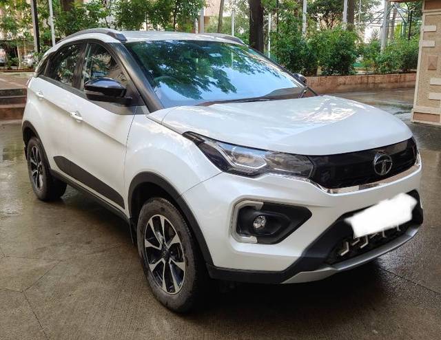 https://images10.gaadi.com/usedgaadi-sellcar/UsedCar/f5d513dea/bb51a0e5-923b-4614-840d-f8f4ef96a009.jpg?imwidth=6400