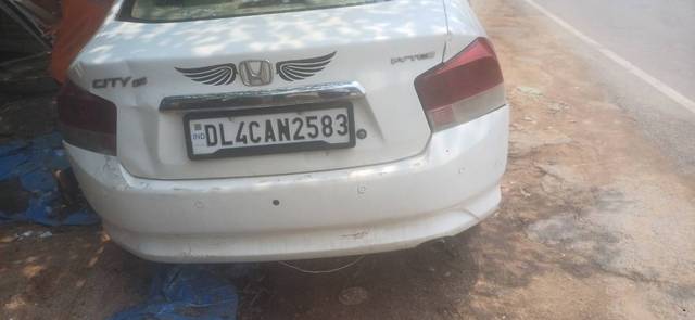 https://images10.gaadi.com/usedgaadi-sellcar/UsedCar/f5d528e3a/d3411c98-7bbe-420a-8d9d-970b9365b1de.jpg?imwidth=6400