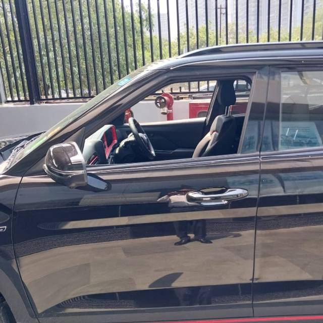https://images10.gaadi.com/usedgaadi-sellcar/UsedCar/f5d58745a/22aadf47-2f07-46a9-a426-73f066a9dfa6.jpeg?imwidth=6402